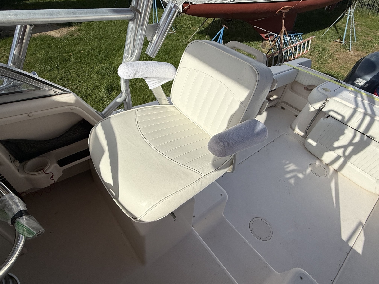 28ft Grady White Yacht For Sale