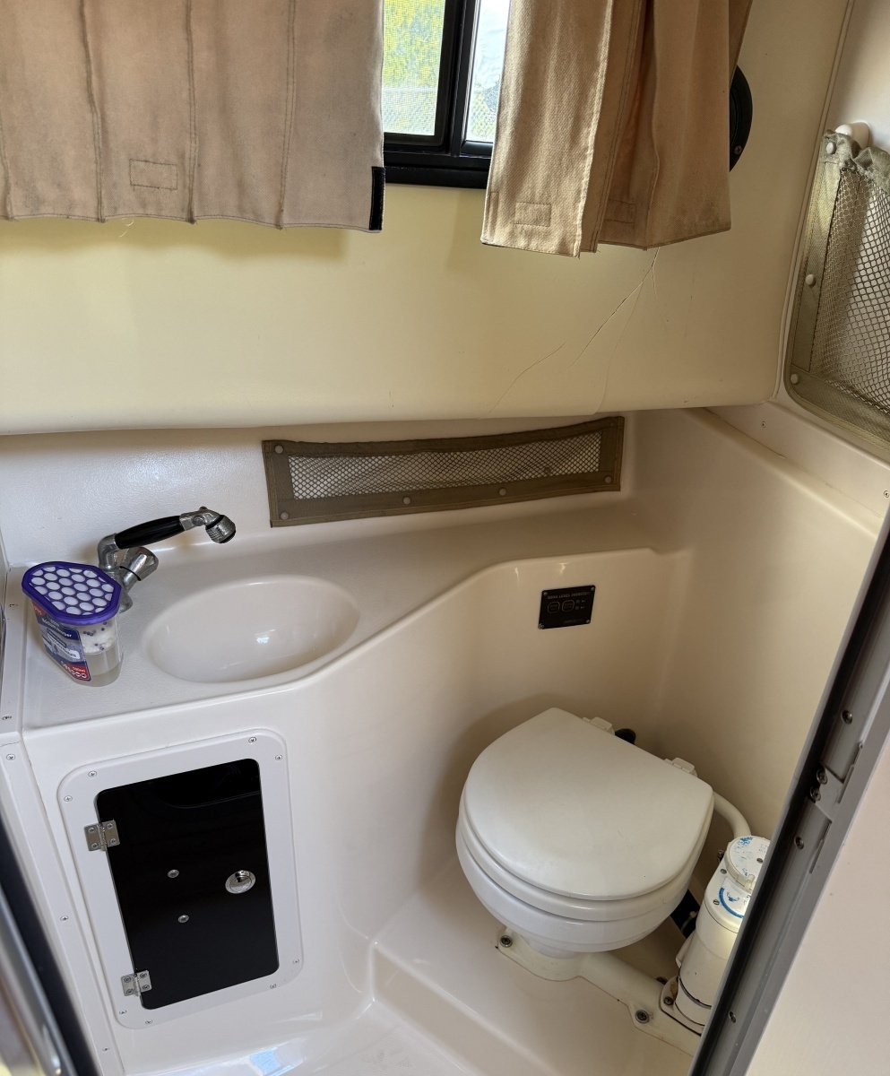 28ft Grady White Yacht For Sale