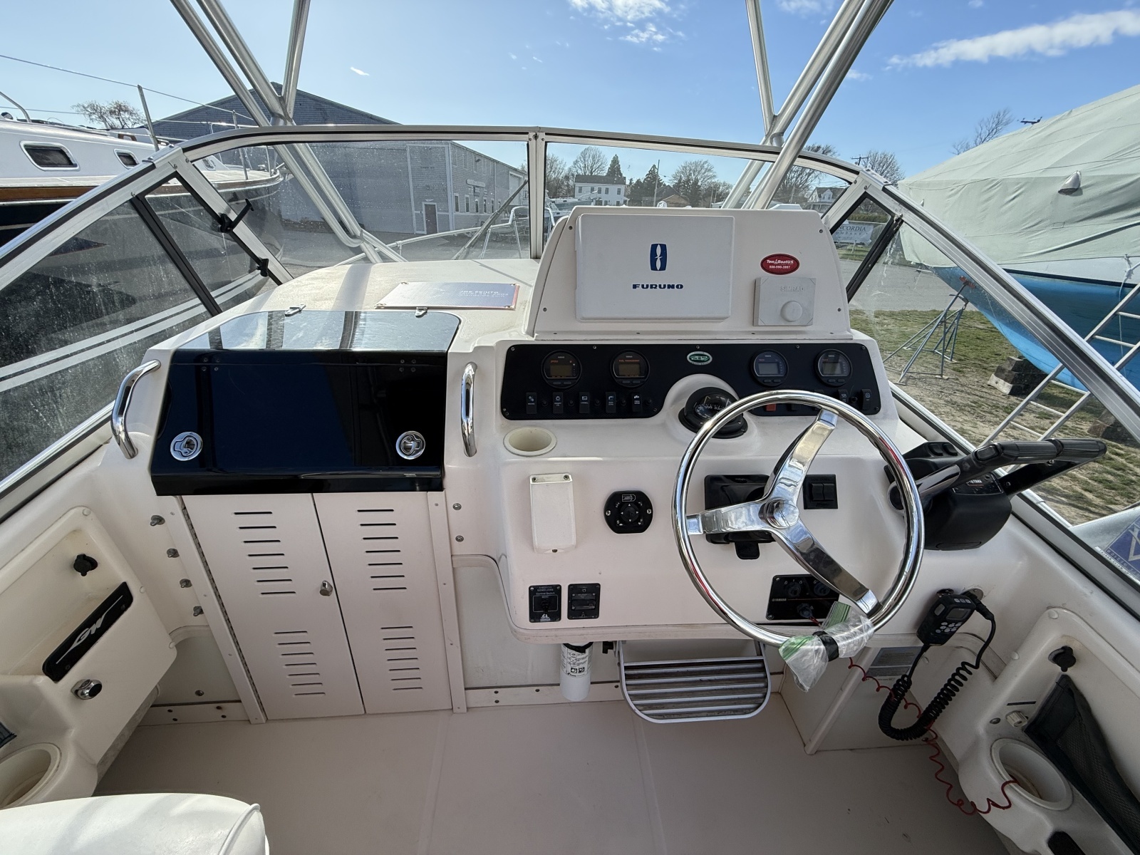 28ft Grady White Yacht For Sale