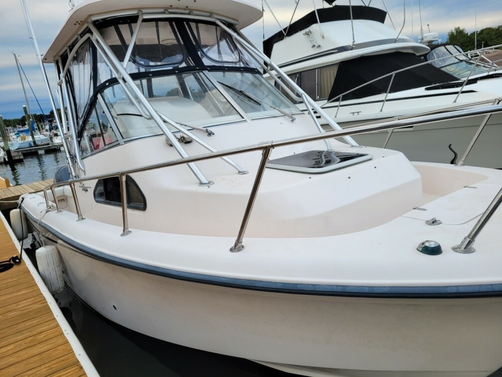 28ft Grady White Yacht For Sale