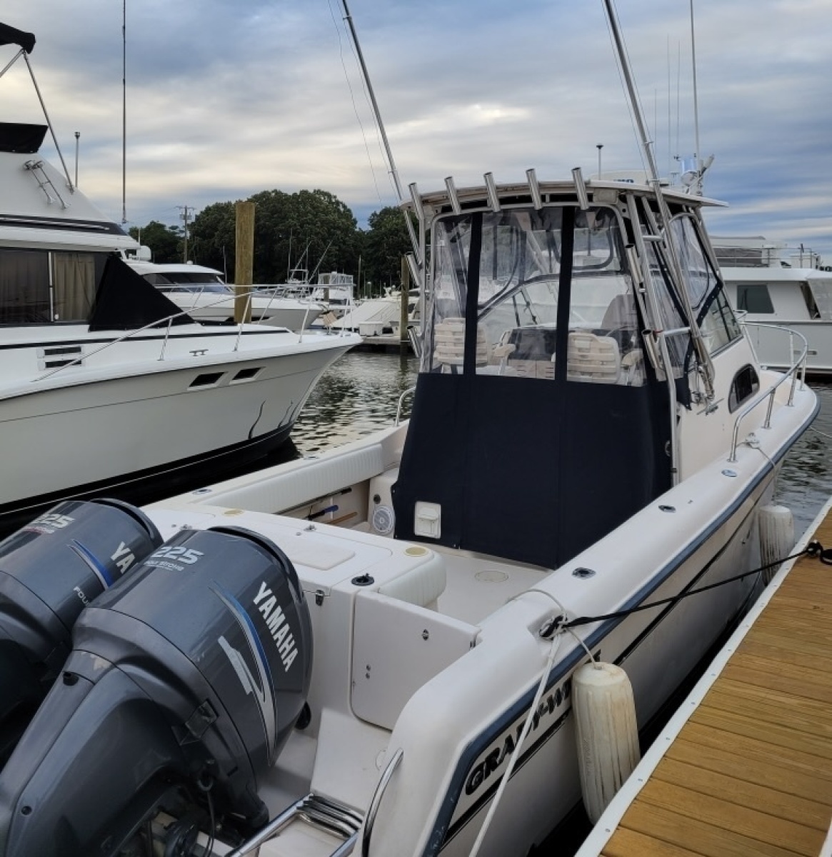 28ft Grady White Yacht For Sale