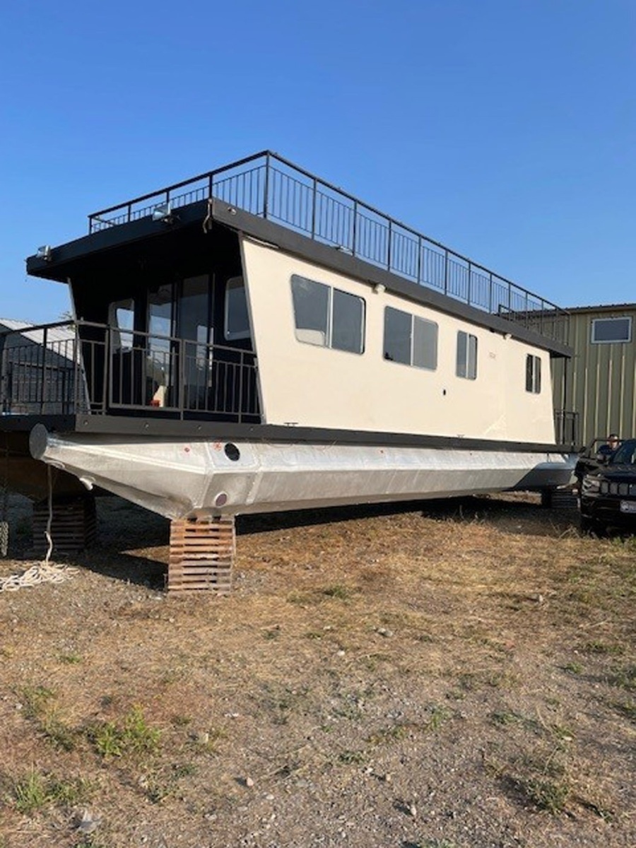 44ft Three Buoys Yacht For Sale