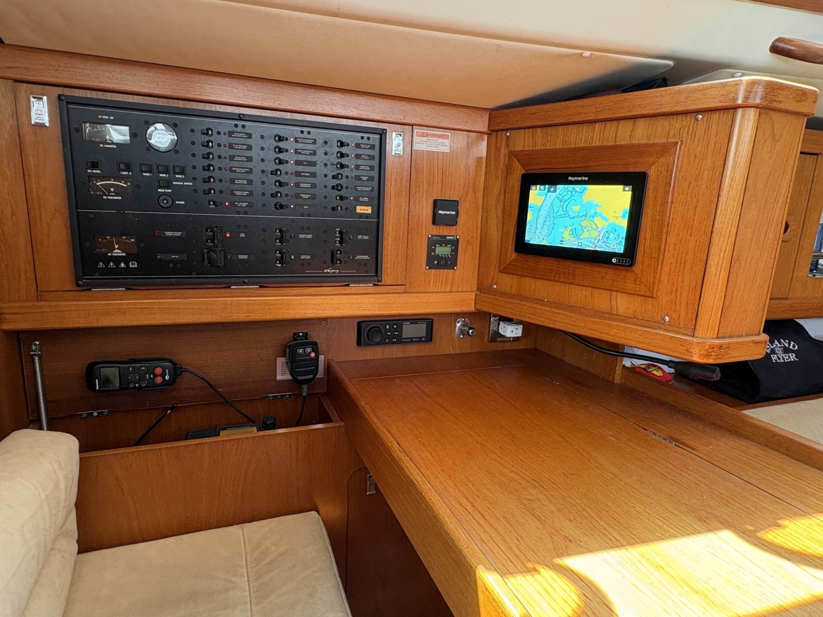 Elect panel and chartplotter