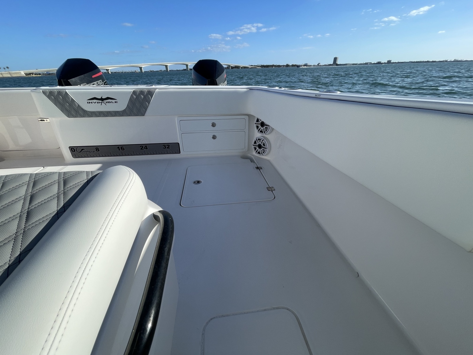 Compensating 33ft Invincible Yacht For Sale