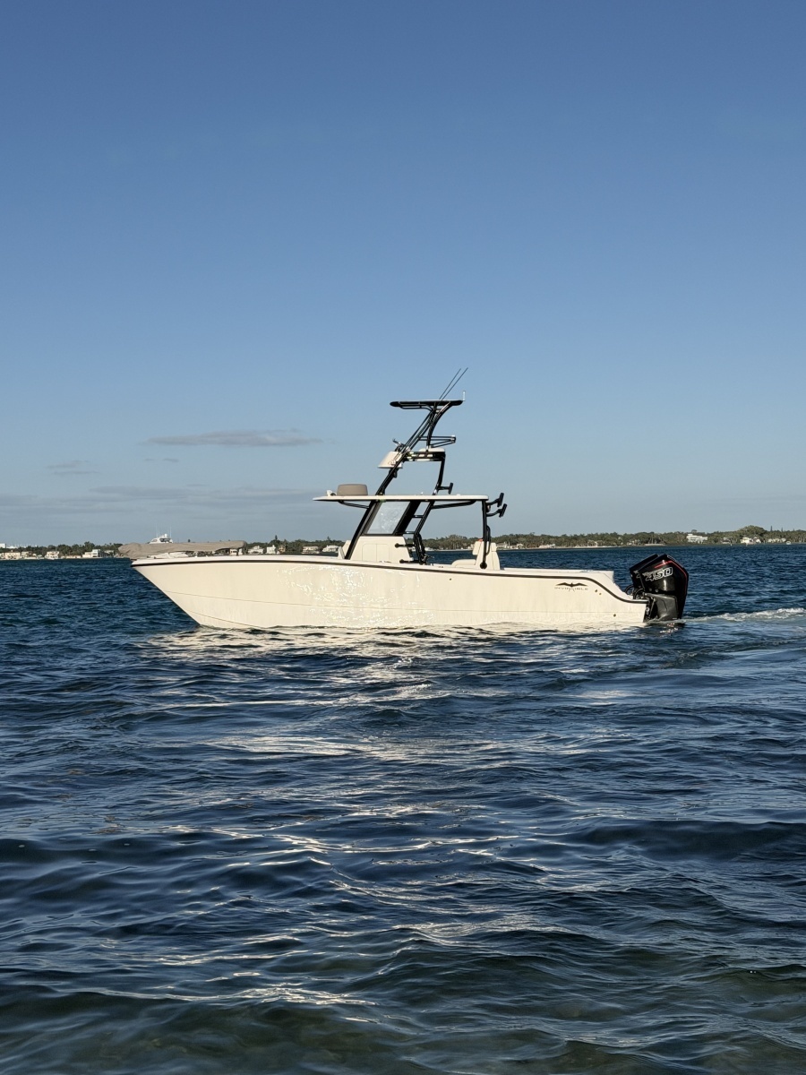 Compensating 33ft Invincible Yacht For Sale