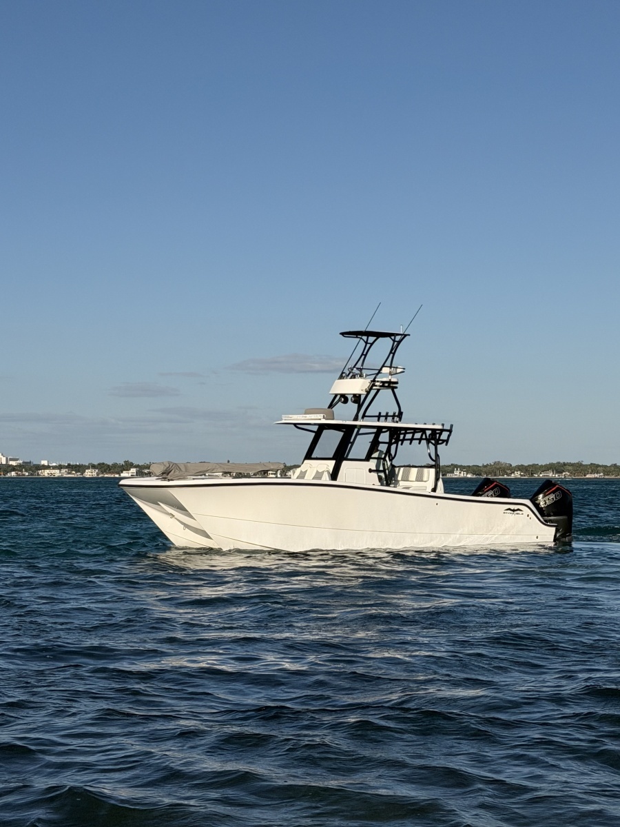 Compensating 33ft Invincible Yacht For Sale