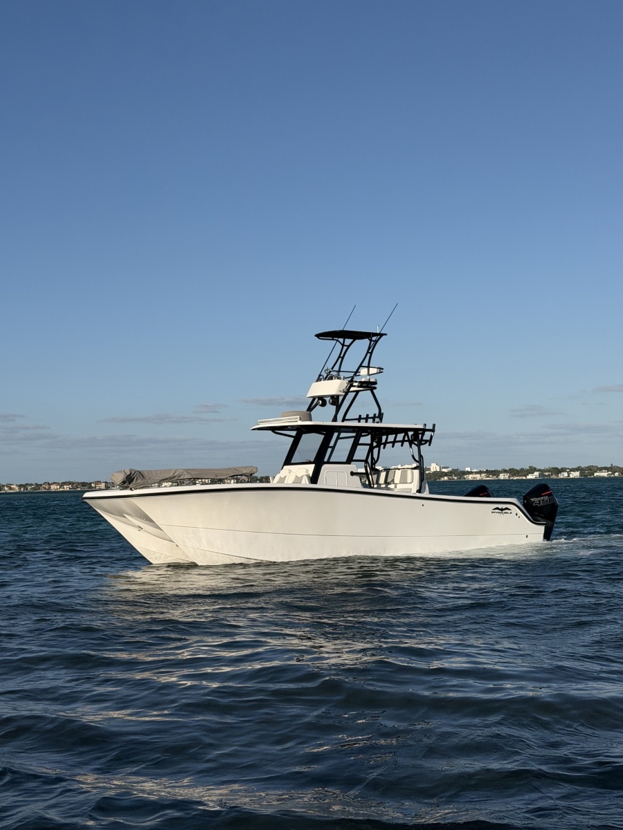 Compensating 33ft Invincible Yacht For Sale