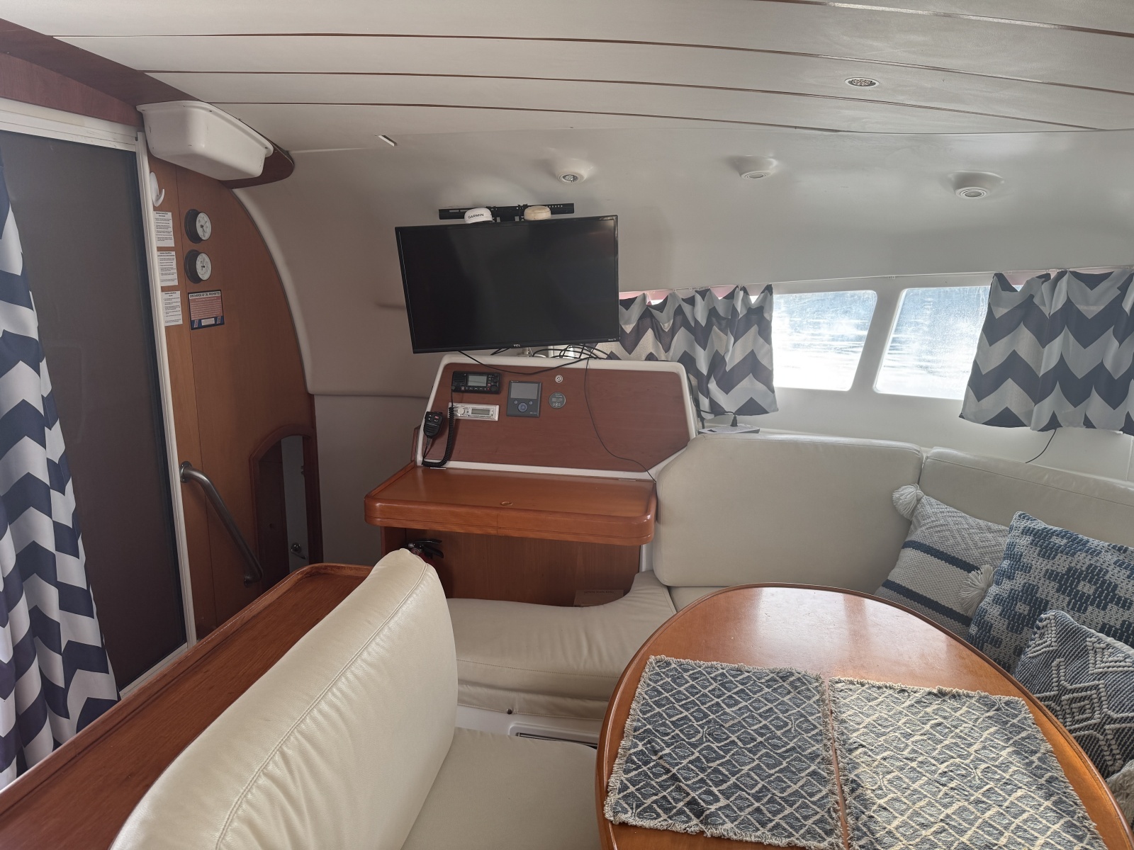 Into The Mystic 41ft Lagoon Yacht For Sale