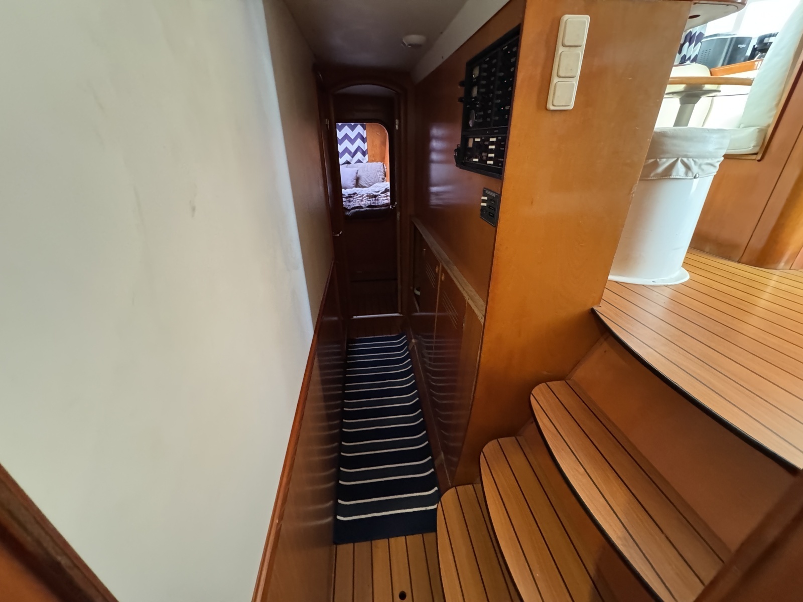 Into The Mystic 41ft Lagoon Yacht For Sale