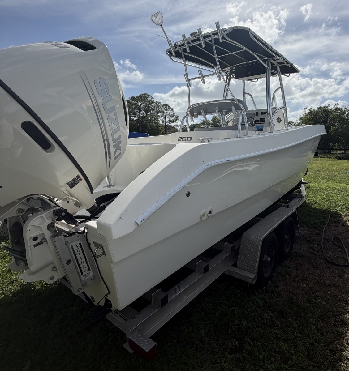 26ft Twin Vee Yacht For Sale