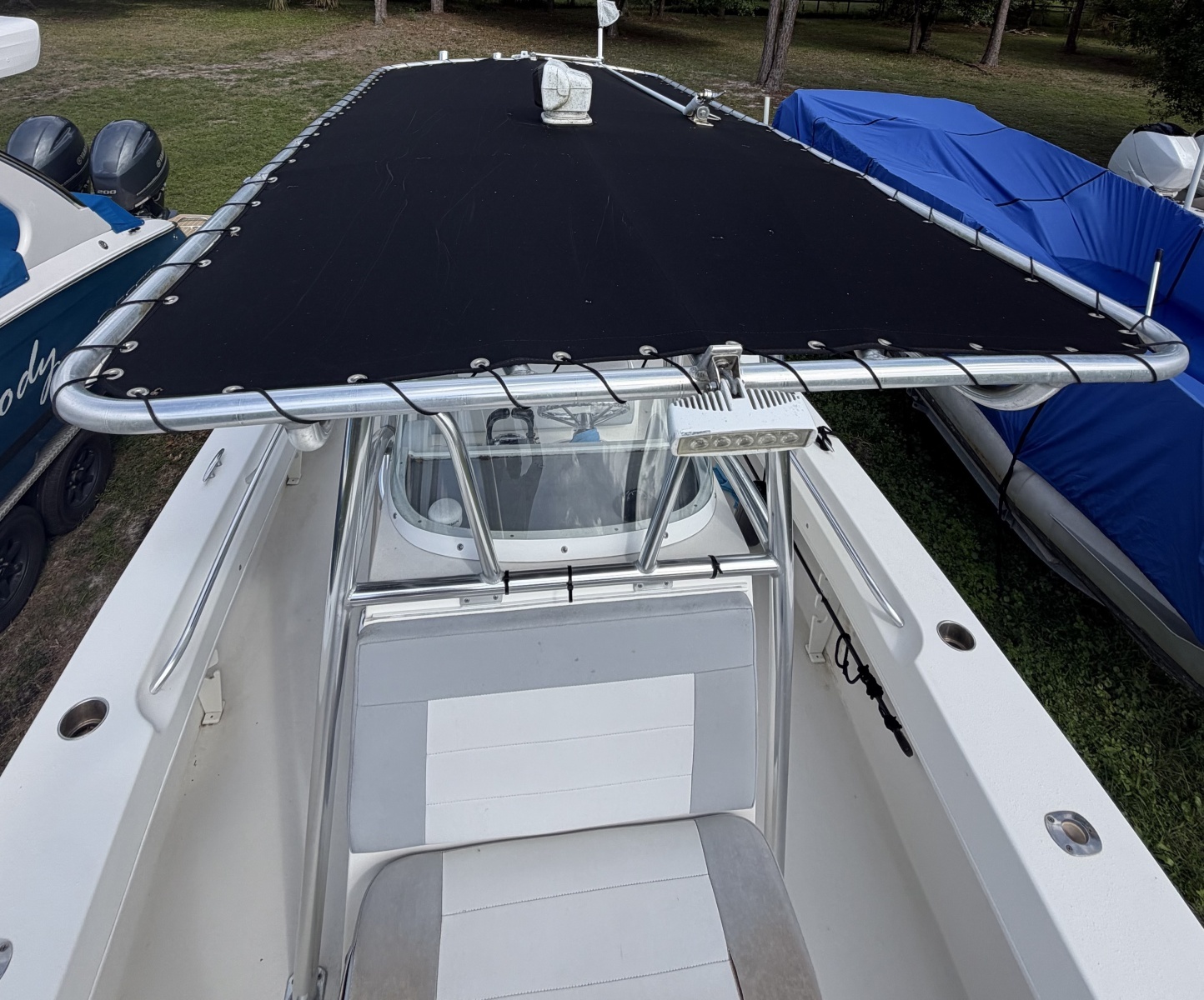 26ft Twin Vee Yacht For Sale