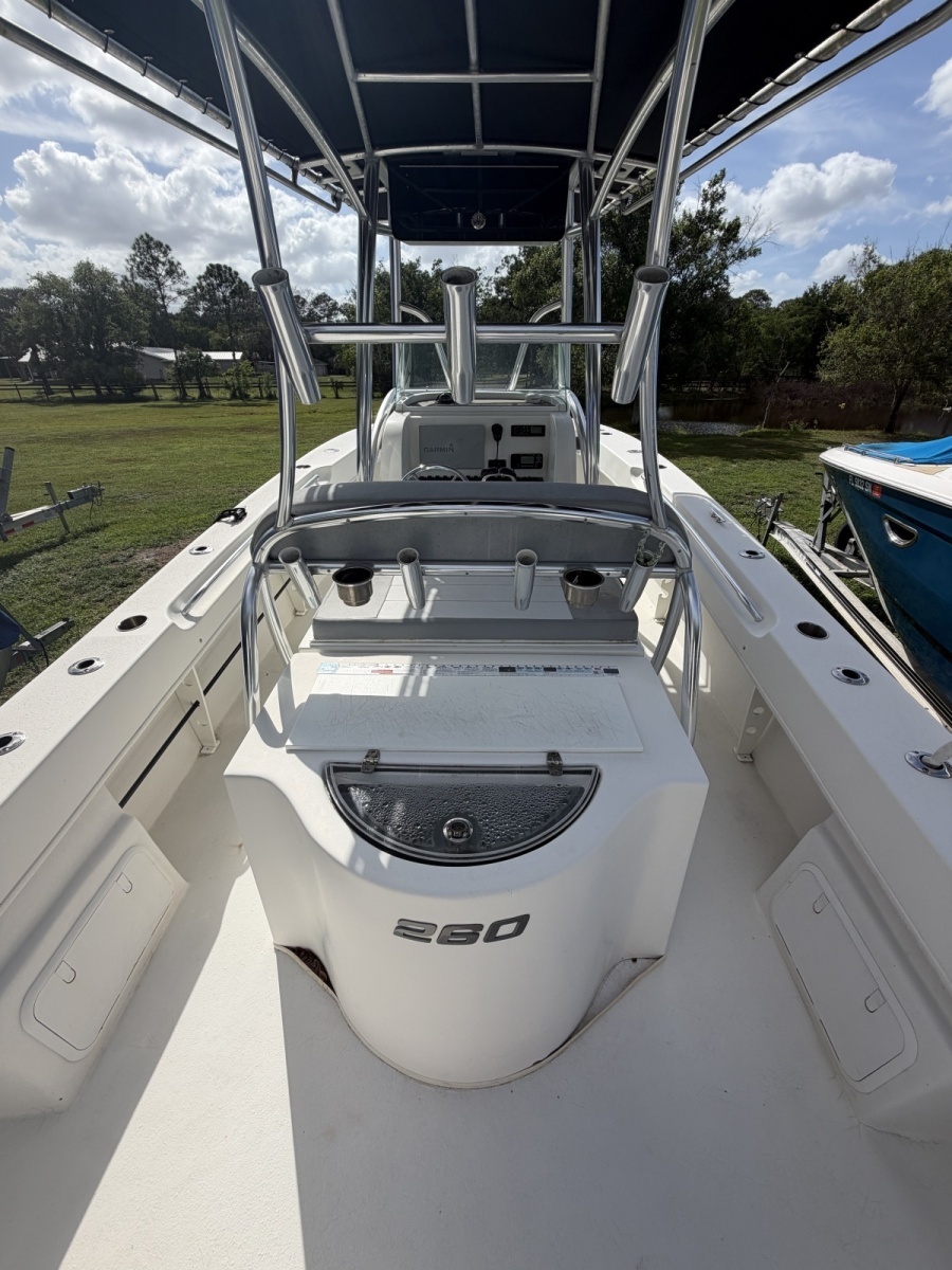 26ft Twin Vee Yacht For Sale