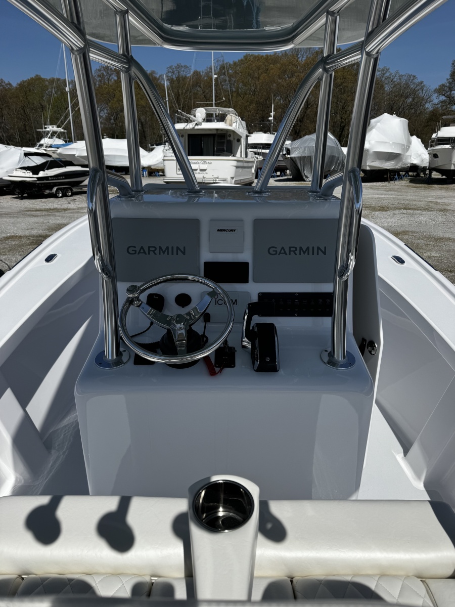25' 2025 Weaver 25
