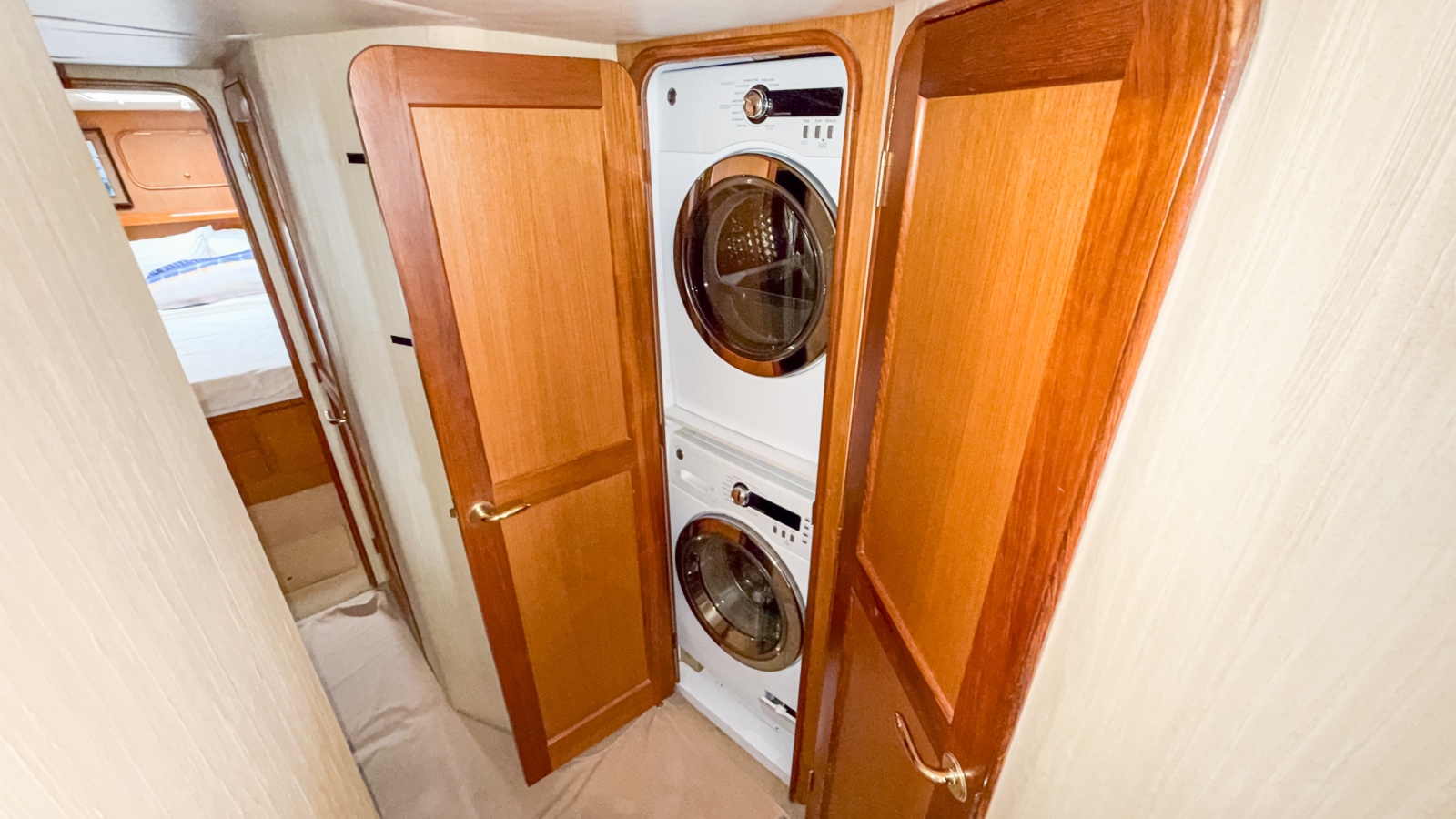 50' 2004 Ocean Yachts 50 Super Sport
