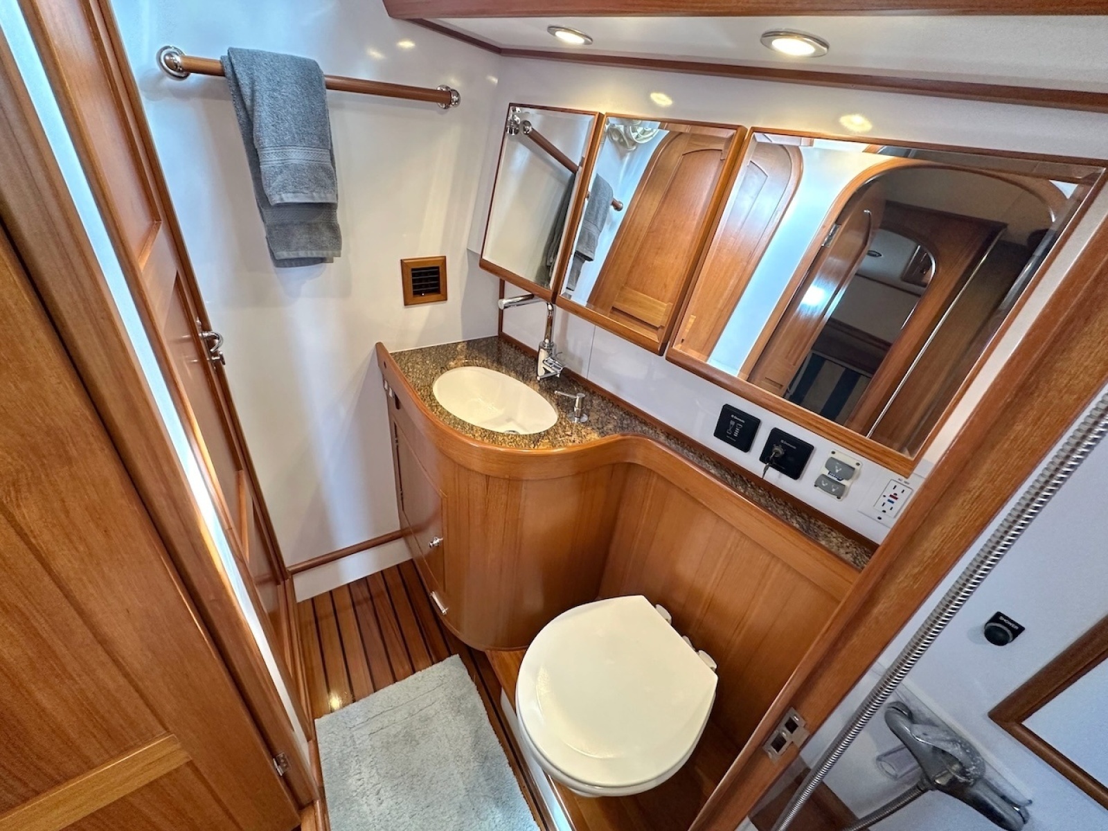 Relentless 56ft Hylas Yacht For Sale