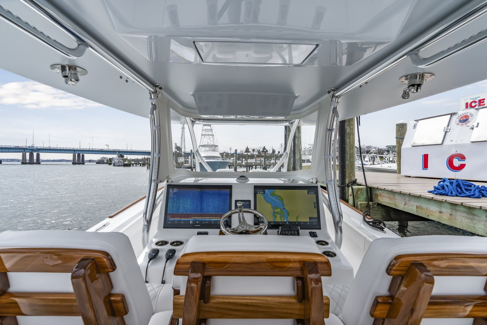 39ft Front Runner Yacht For Sale