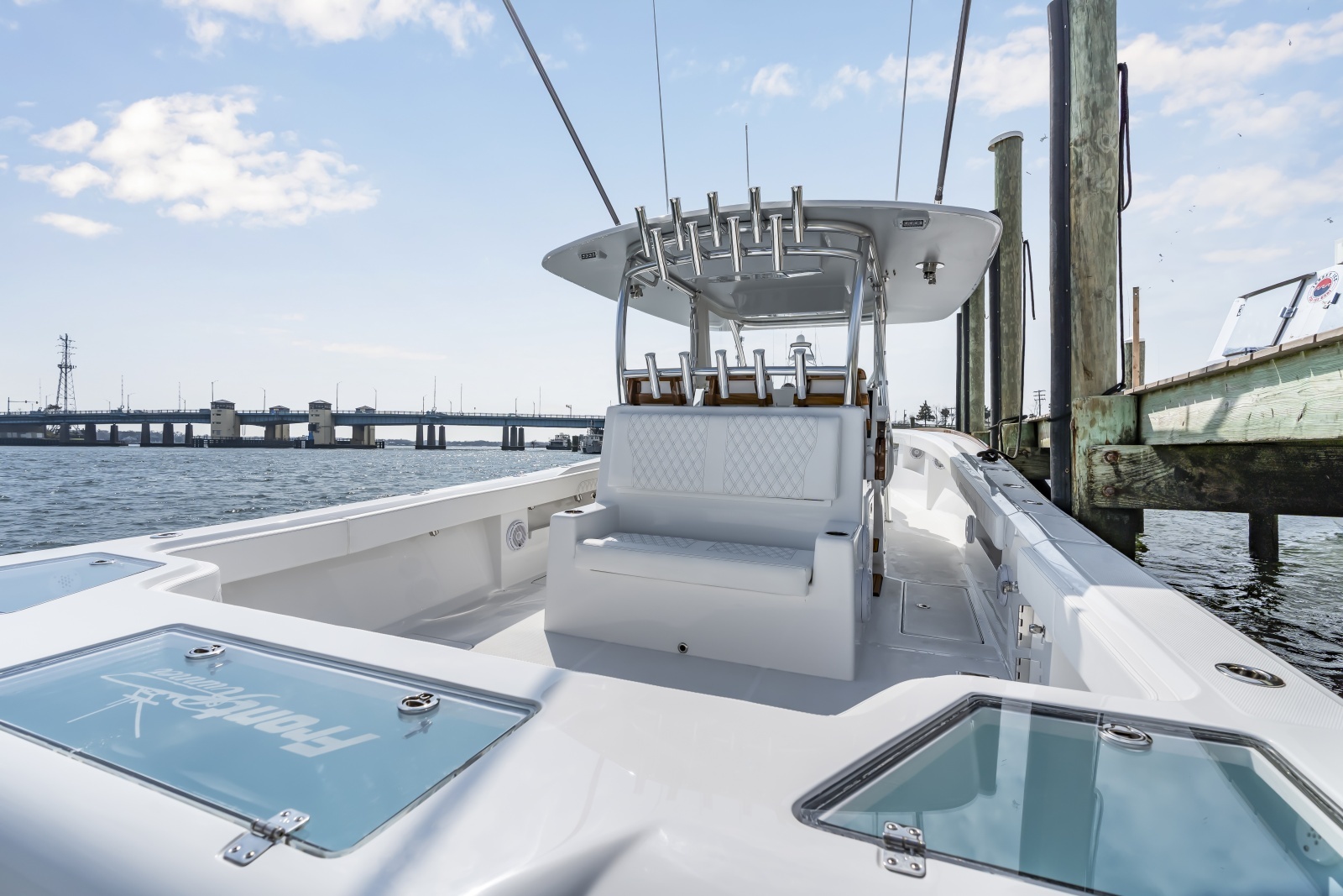 39ft Front Runner Yacht For Sale