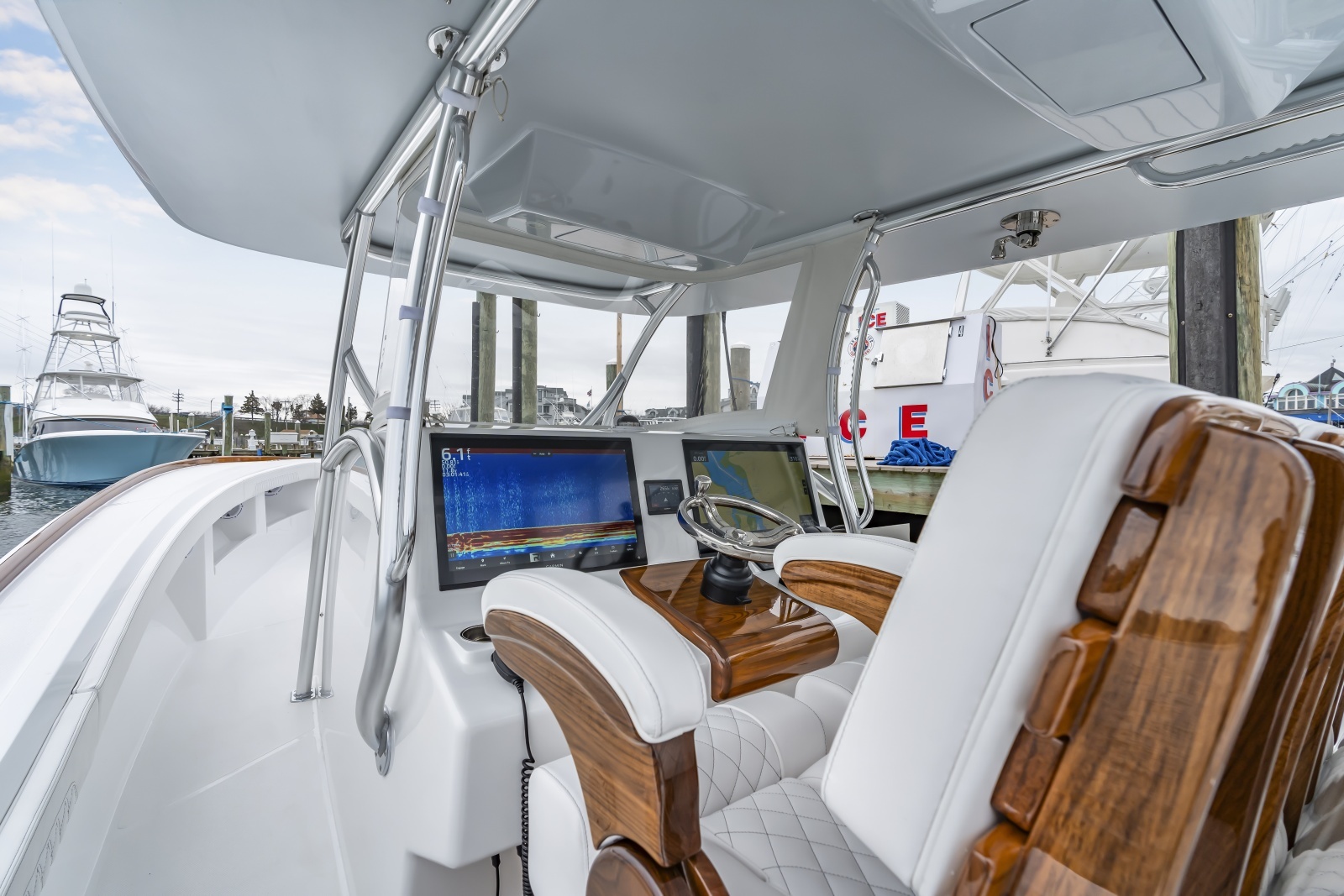 39ft Front Runner Yacht For Sale