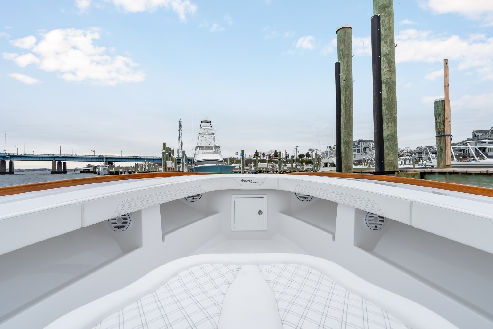 39ft Front Runner Yacht For Sale