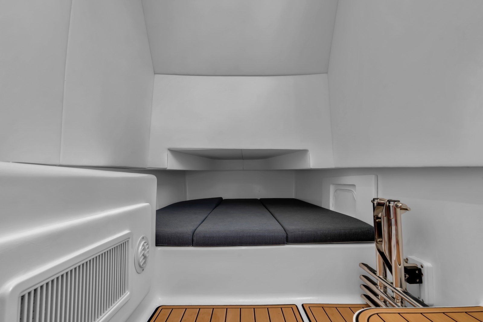 39ft Front Runner Yacht For Sale