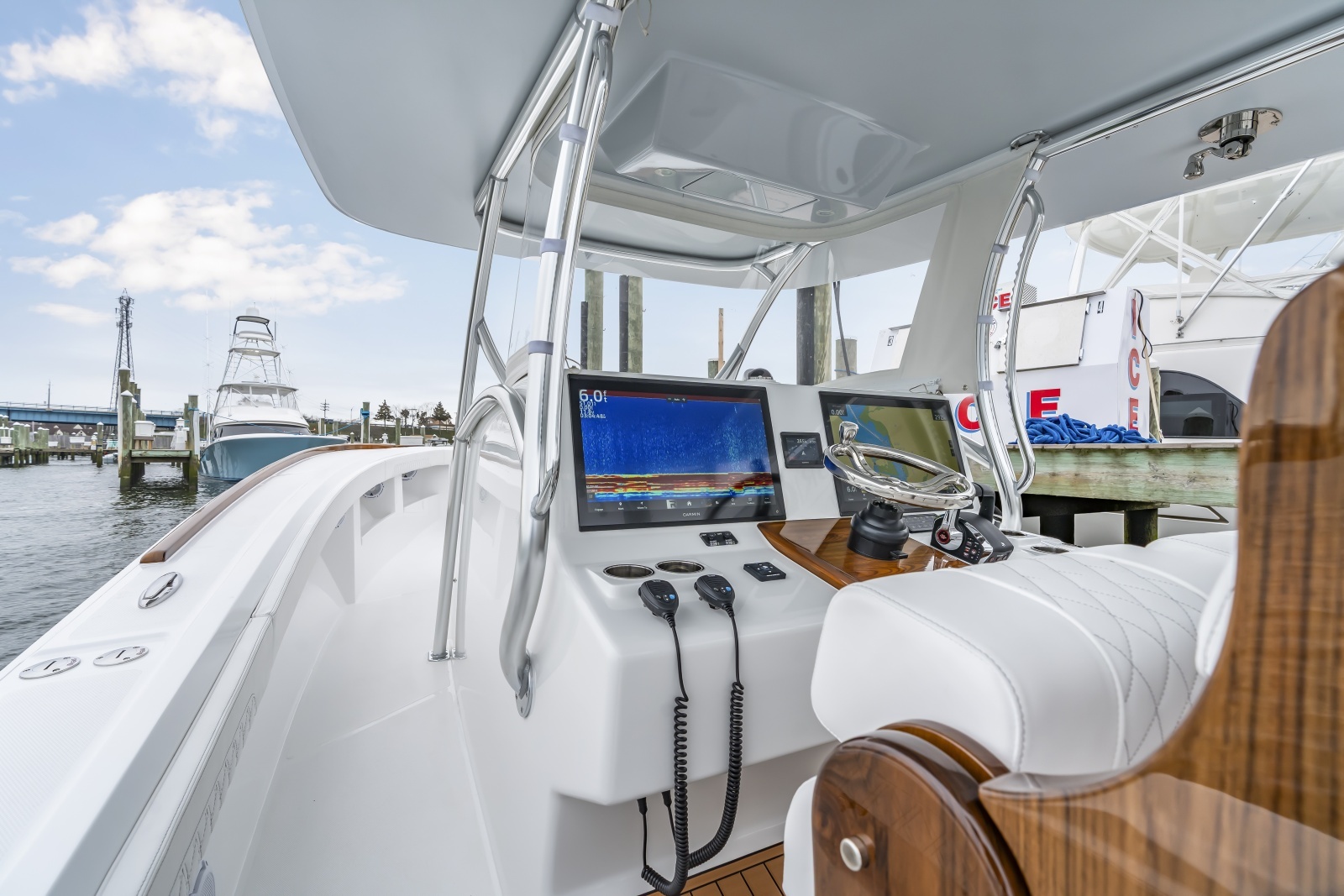 39ft Front Runner Yacht For Sale