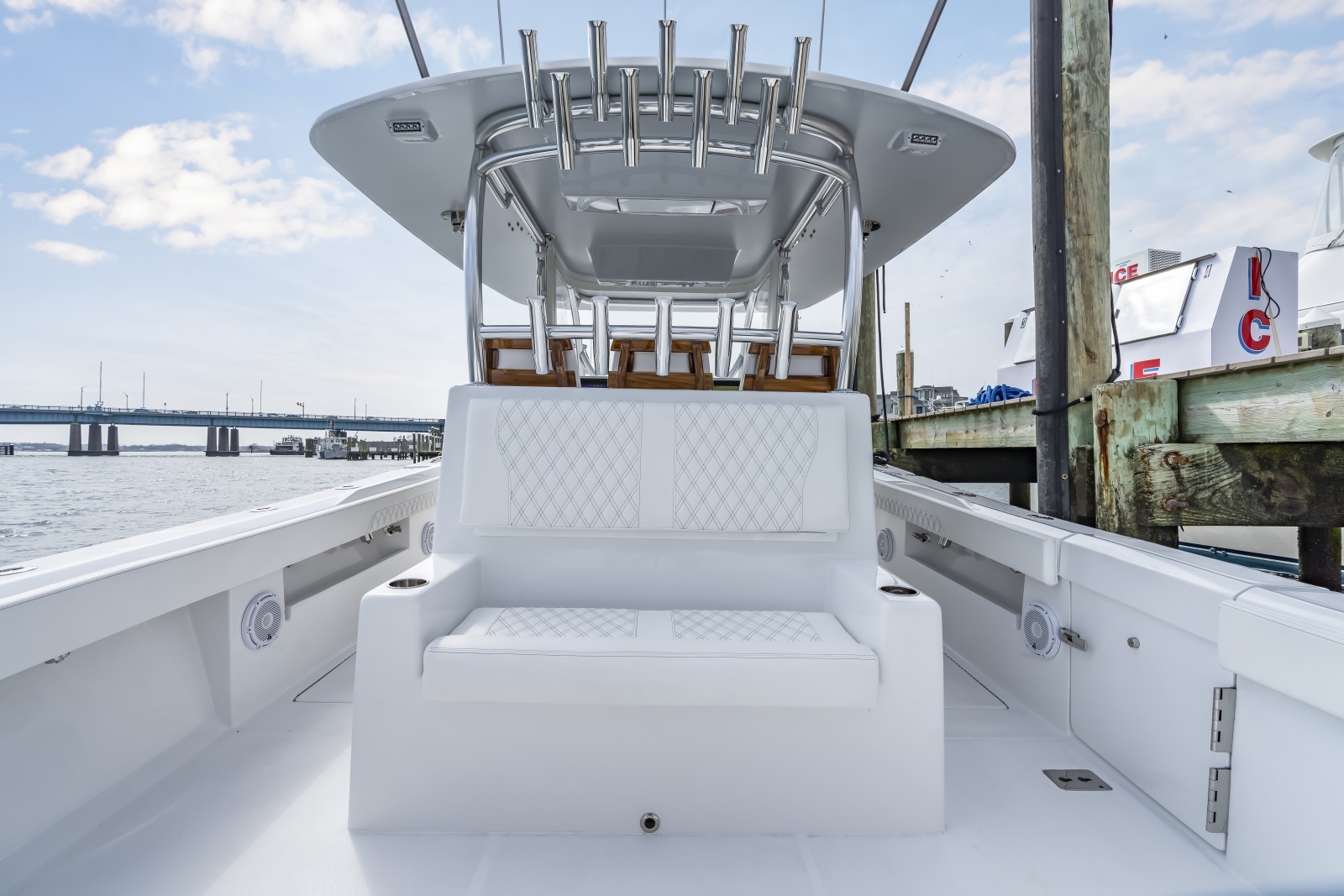 39ft Front Runner Yacht For Sale