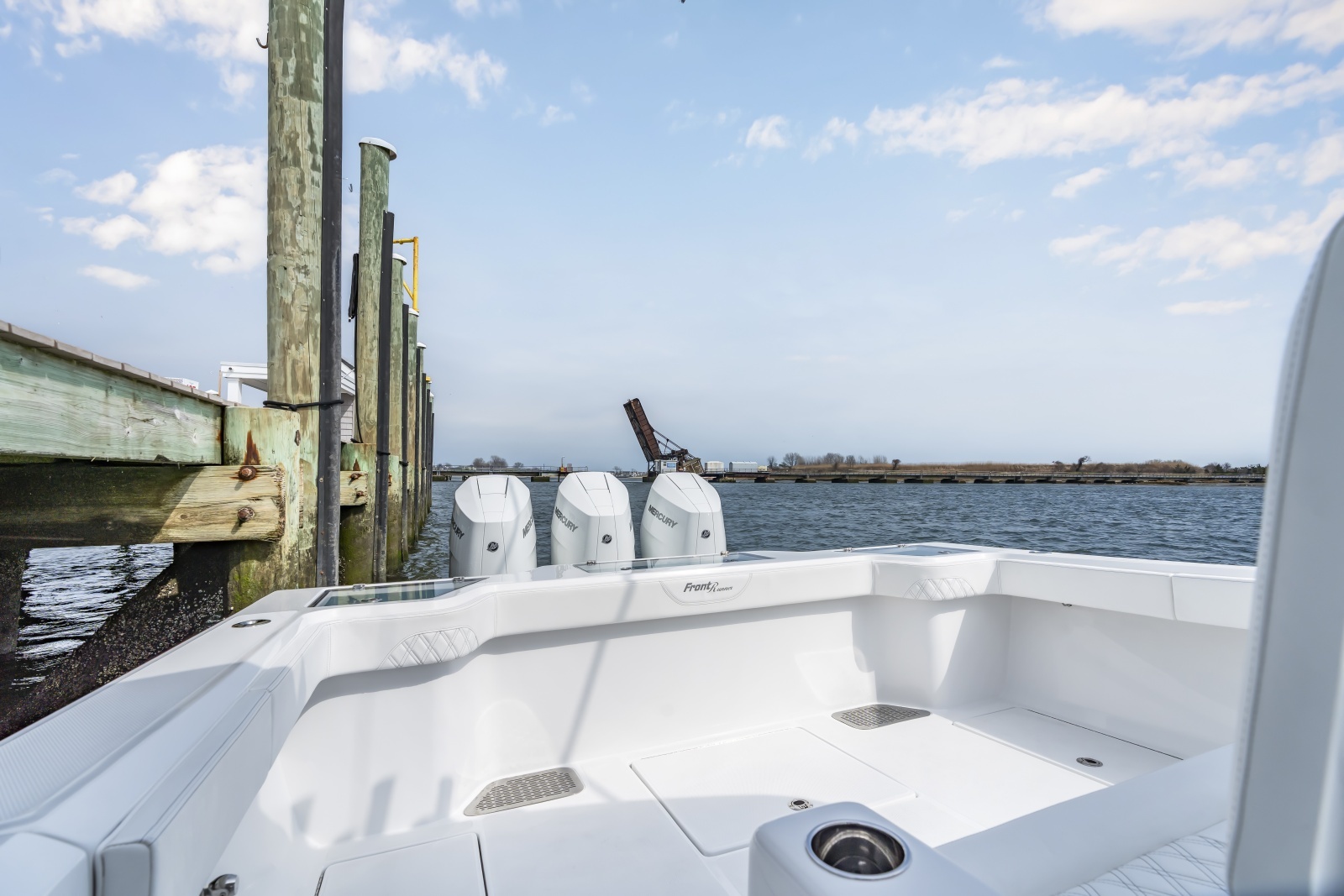 39ft Front Runner Yacht For Sale