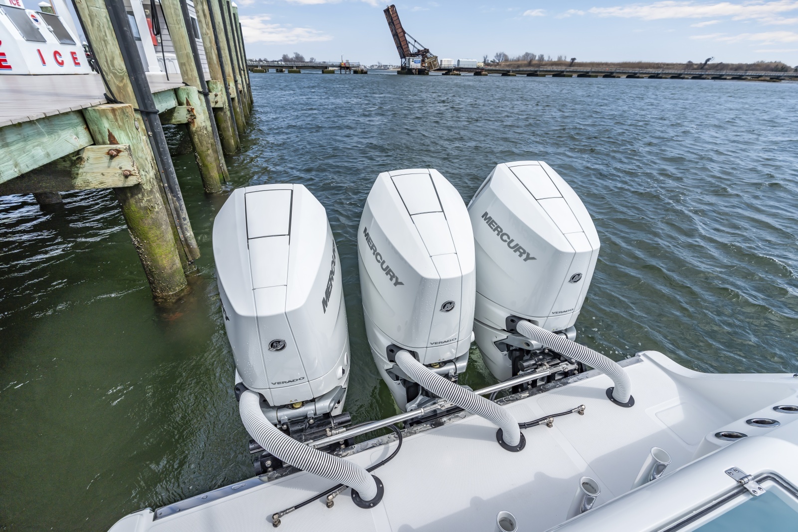 39ft Front Runner Yacht For Sale