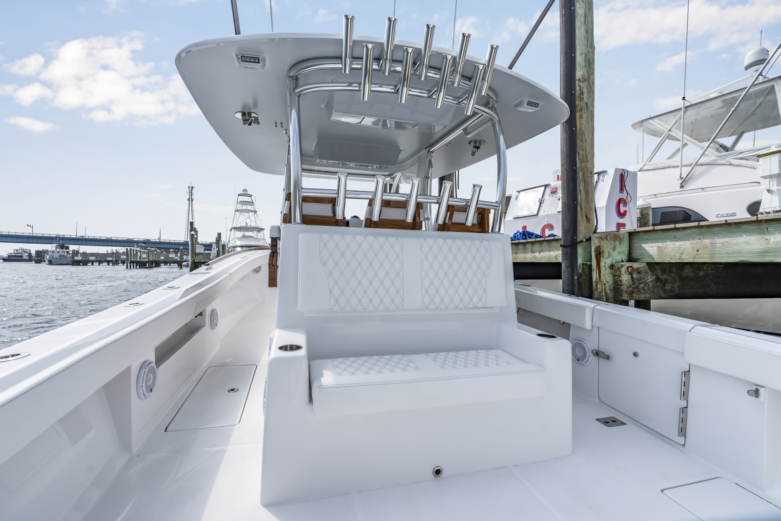 39ft Front Runner Yacht For Sale