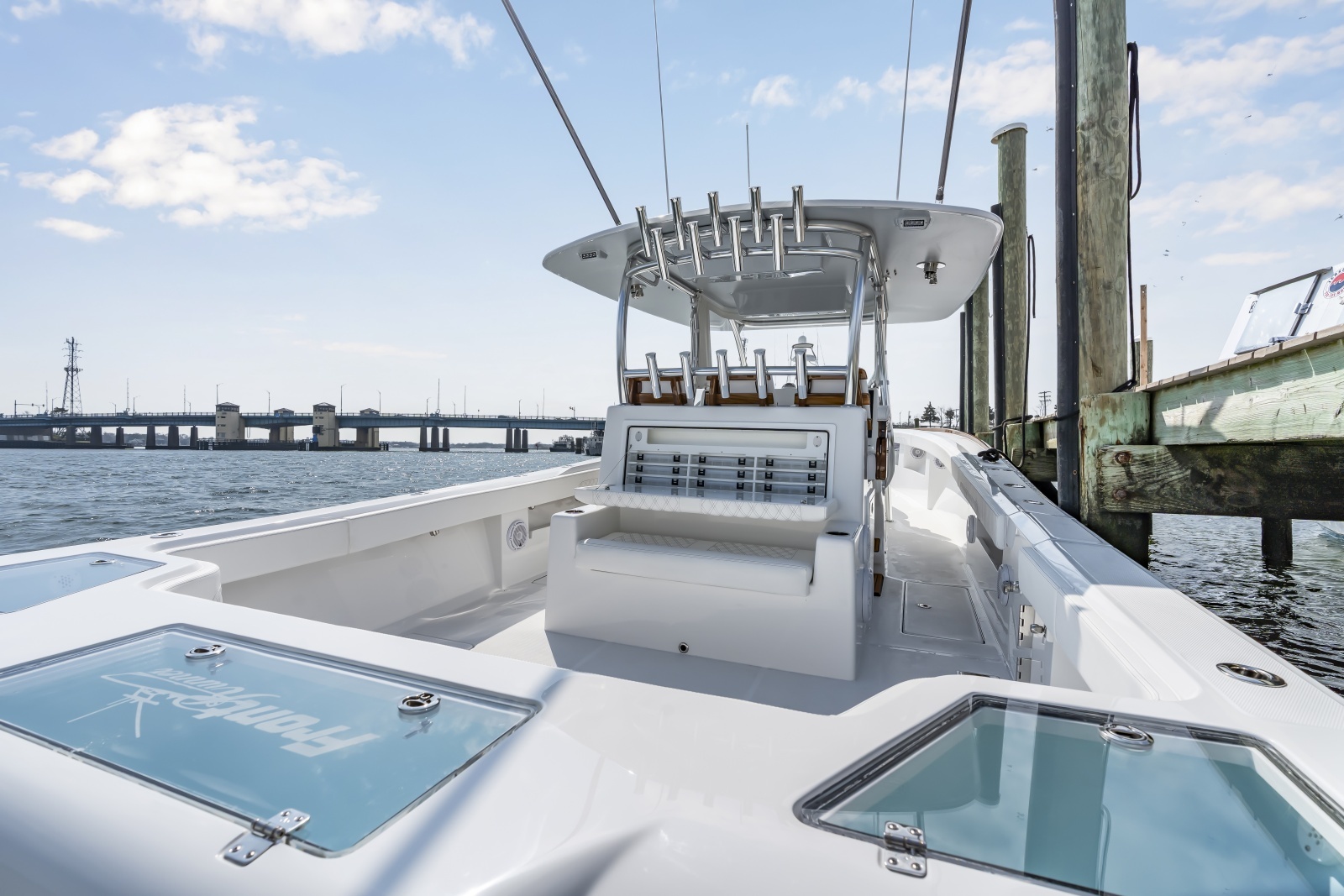 39ft Front Runner Yacht For Sale