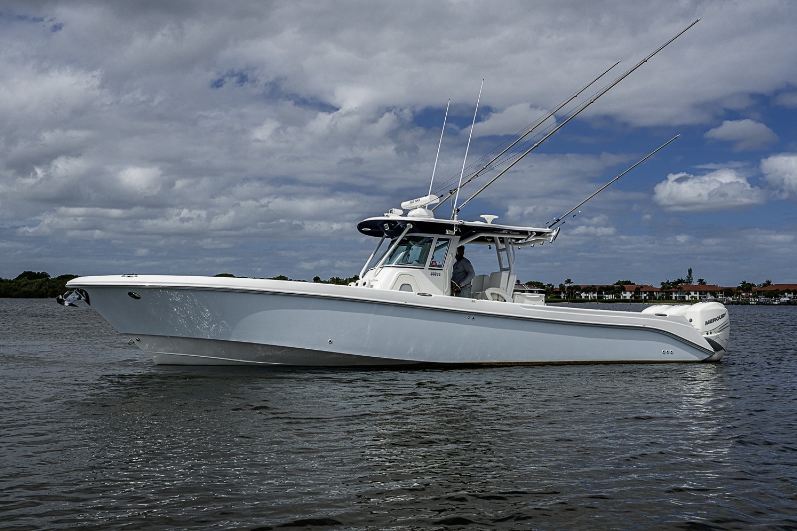 HEY MAN Repowered 2022 3 x 400hp Merc  w Joystick 35ft Everglades Yacht For Sale