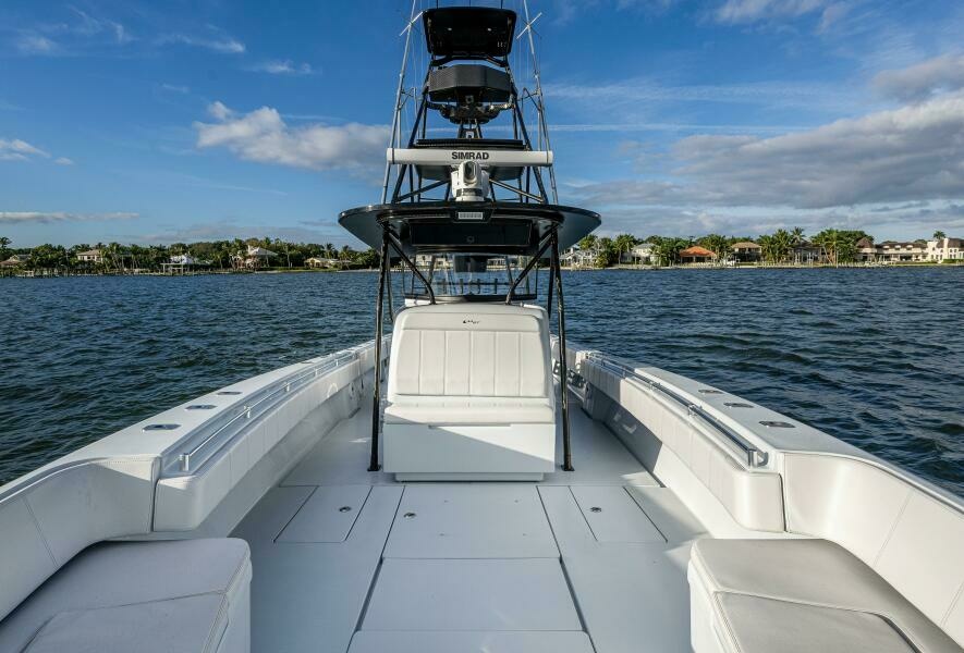 44ft Contender Yacht For Sale