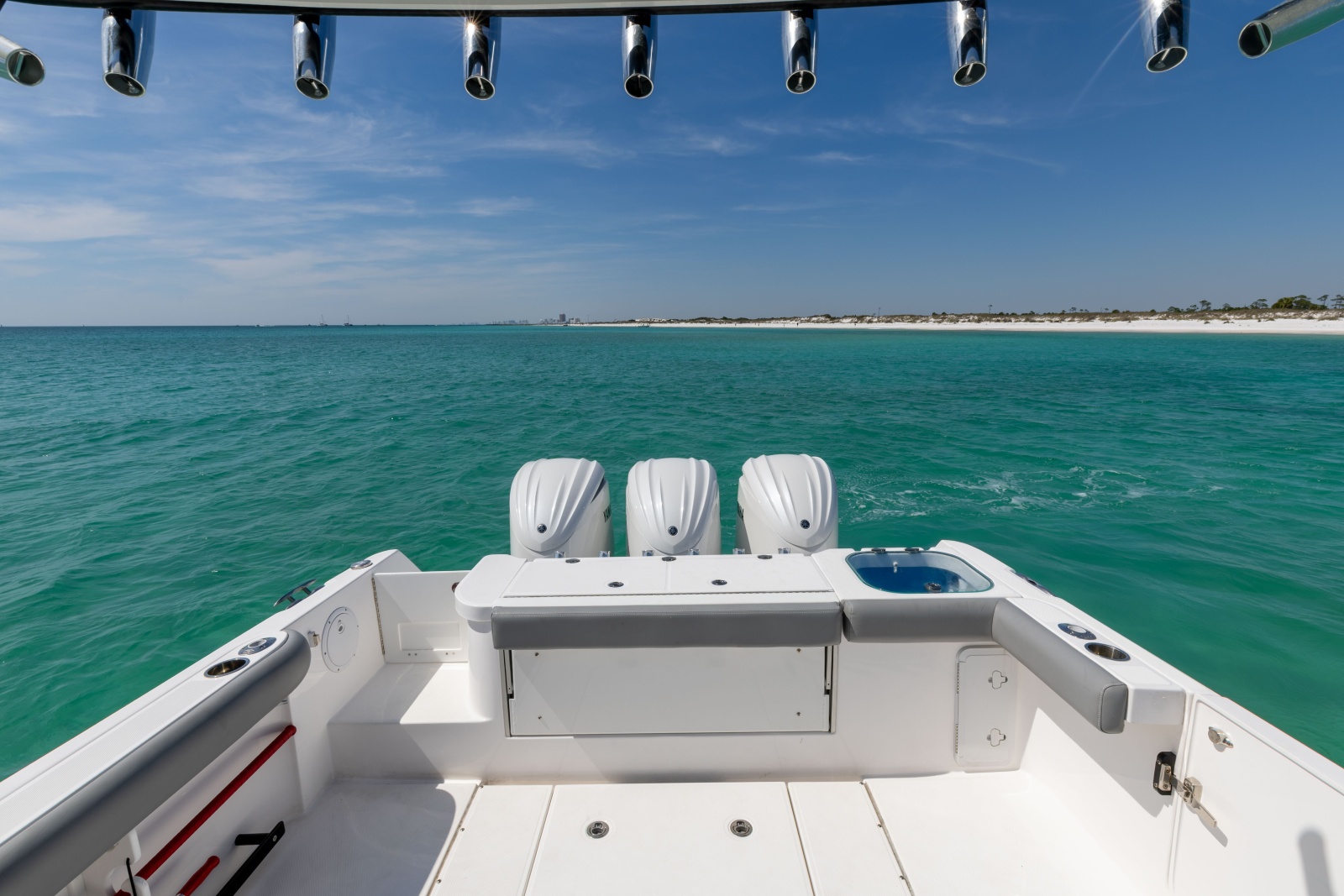 2023 Everglades 365 CC-