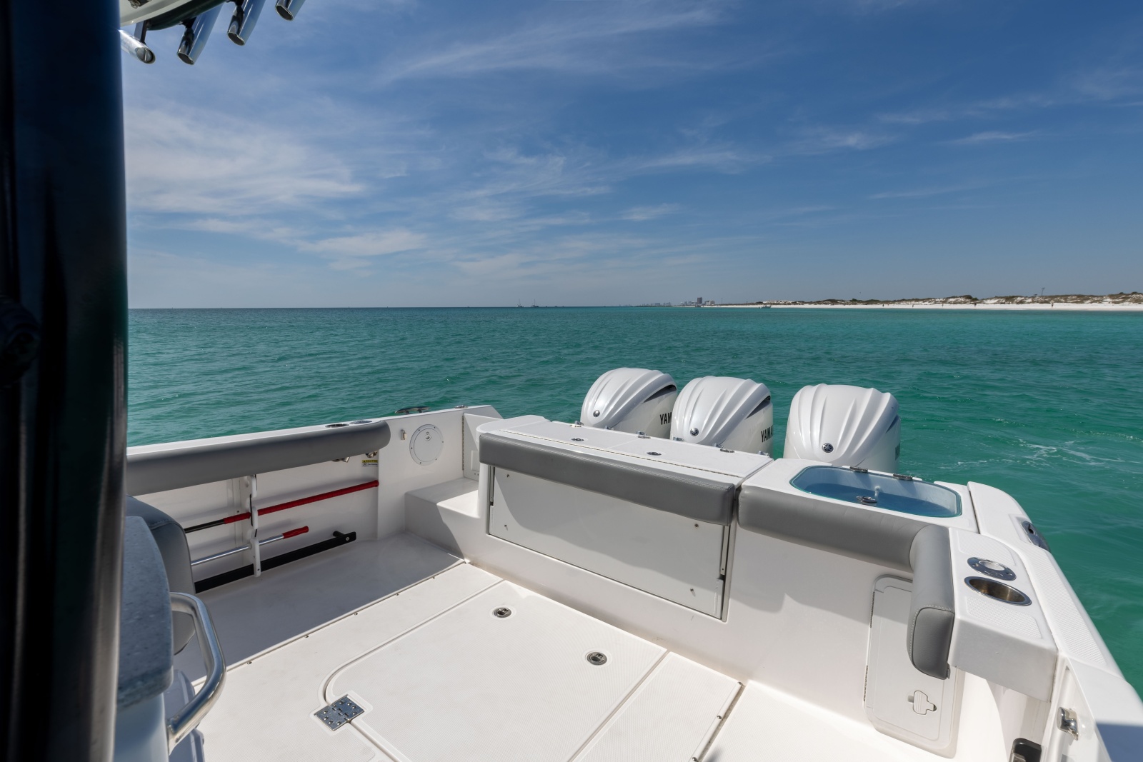 2023 Everglades 365 CC-