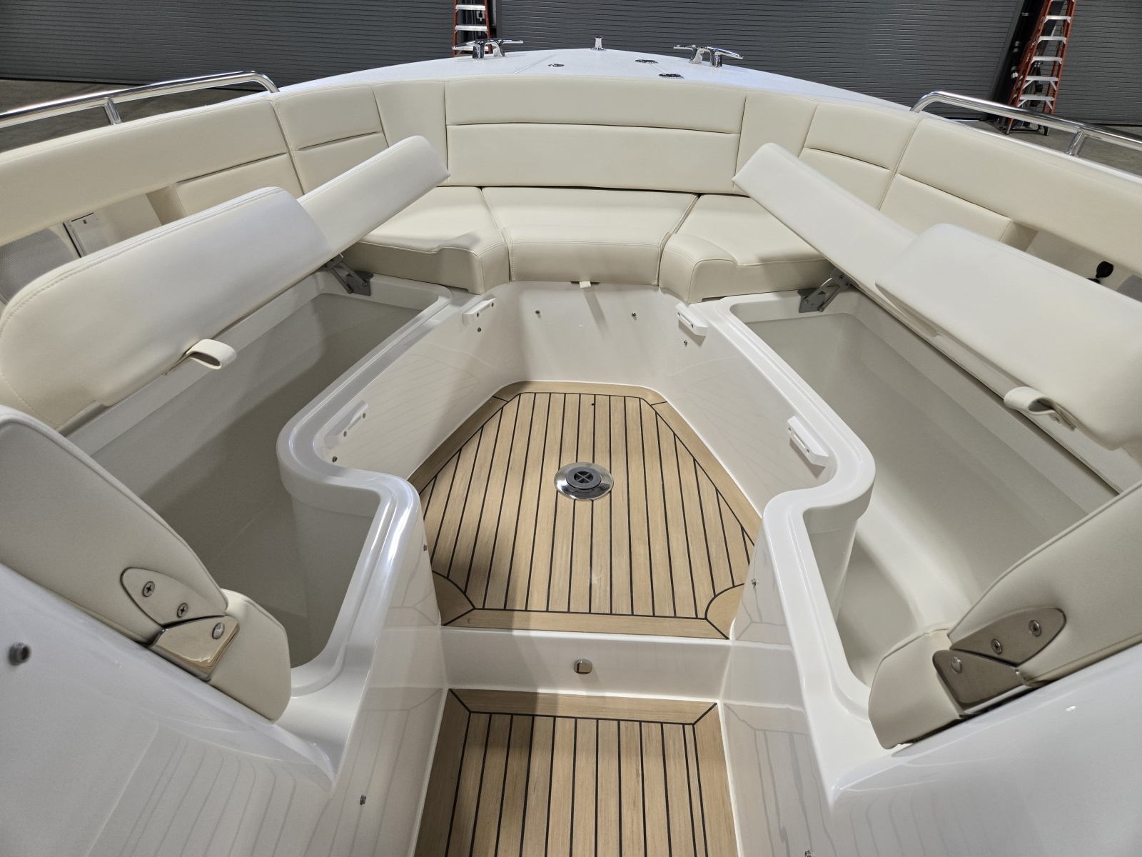 The Sunshine Crew 38ft MJM Yacht For Sale