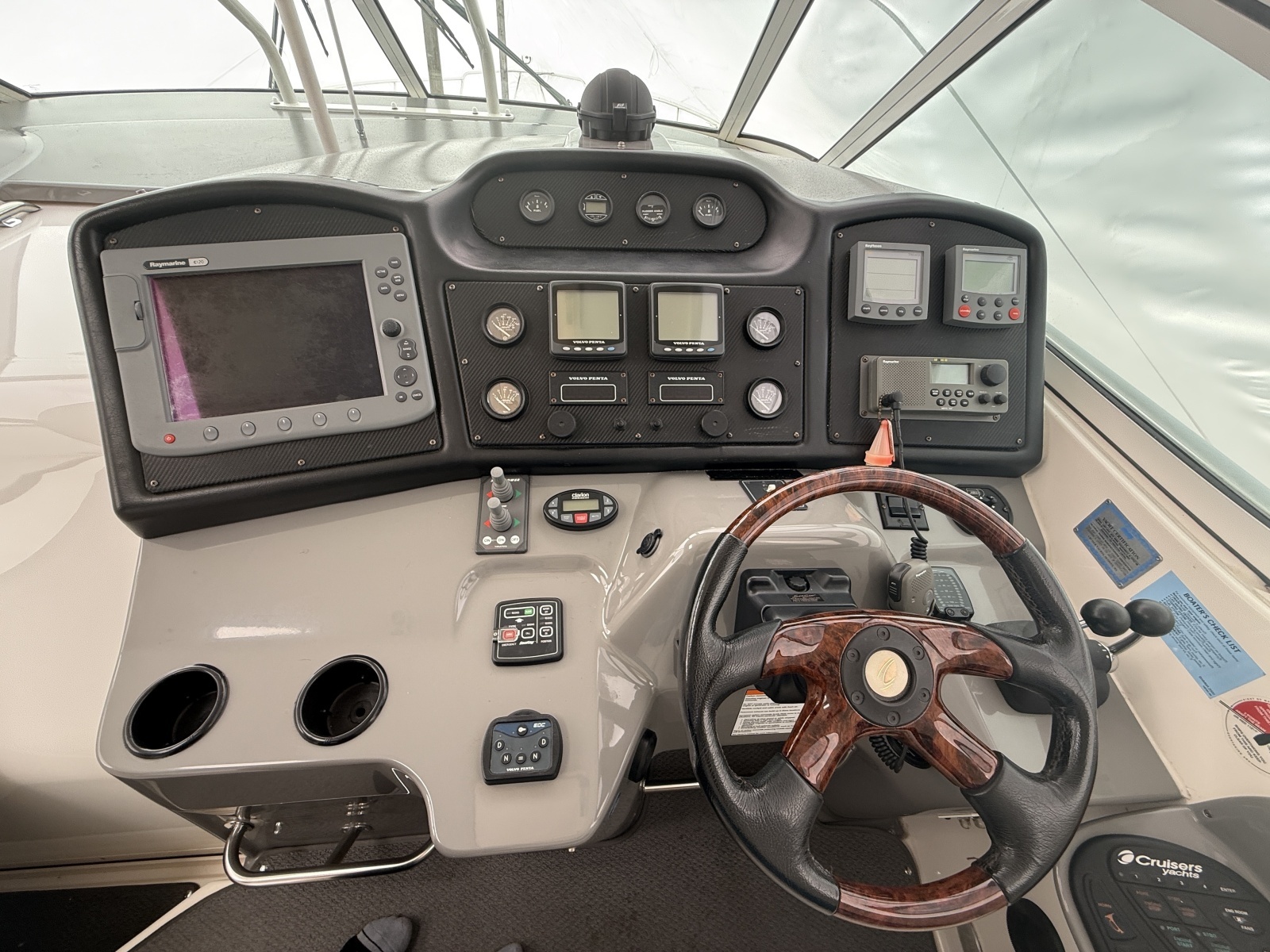 40ft Cruisers Yachts Yacht For Sale