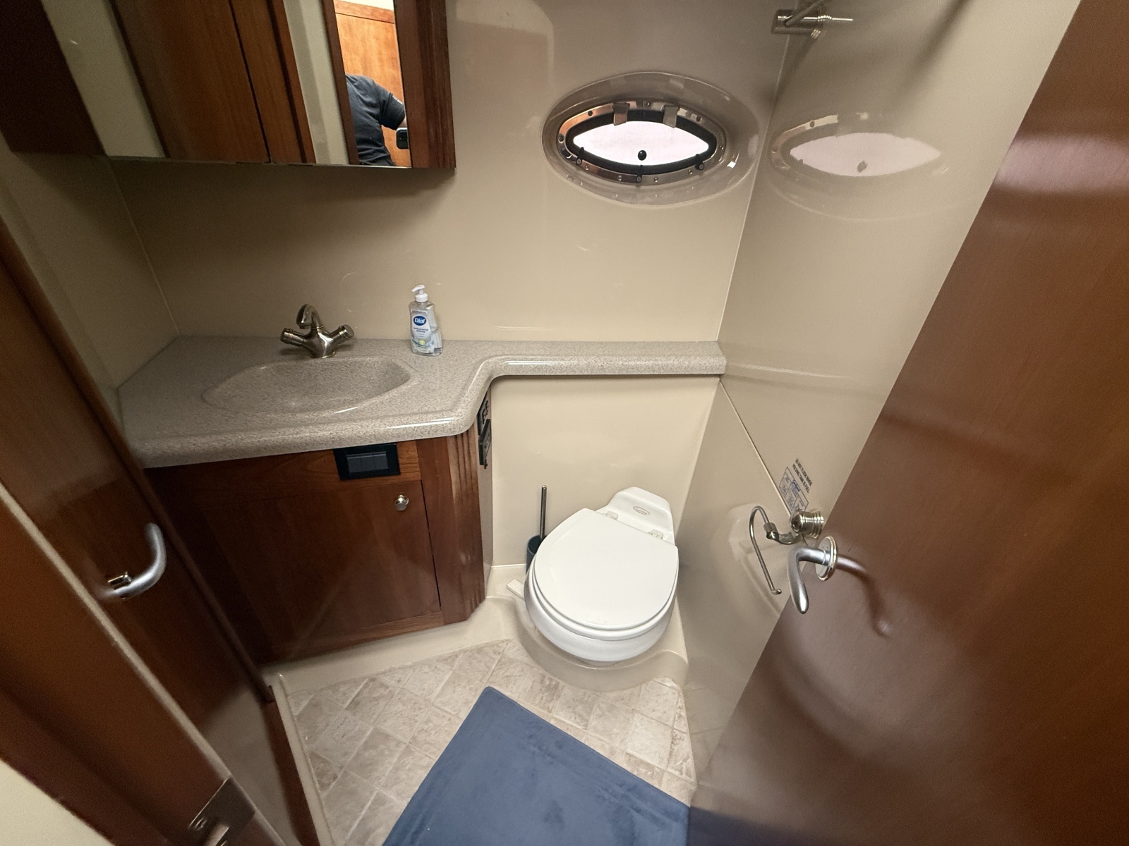 40ft Cruisers Yachts Yacht For Sale