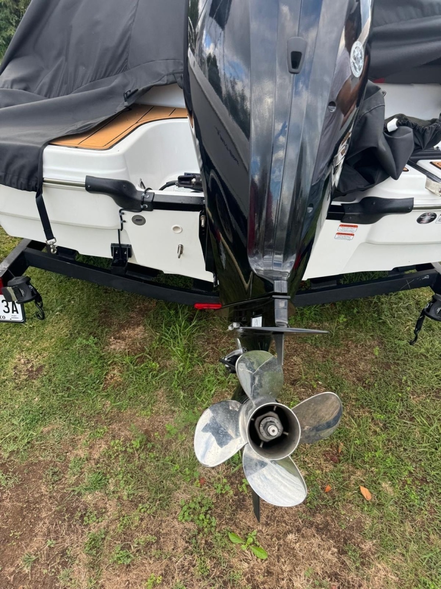 18ft Tahoe Yacht For Sale