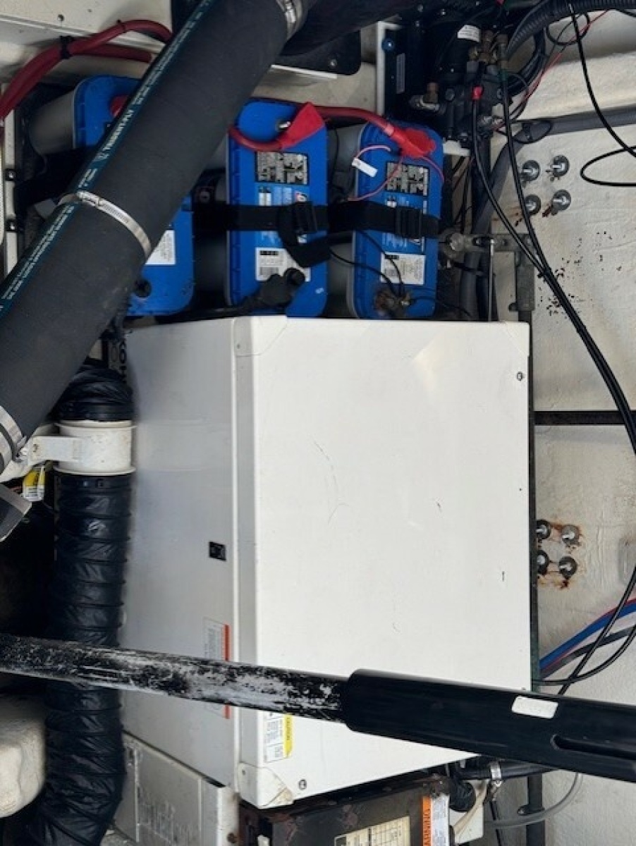 She Said Yes 37ft Larson Yacht For Sale