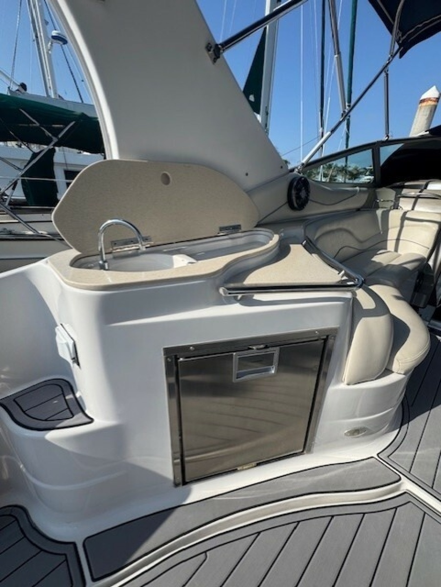 She Said Yes 37ft Larson Yacht For Sale