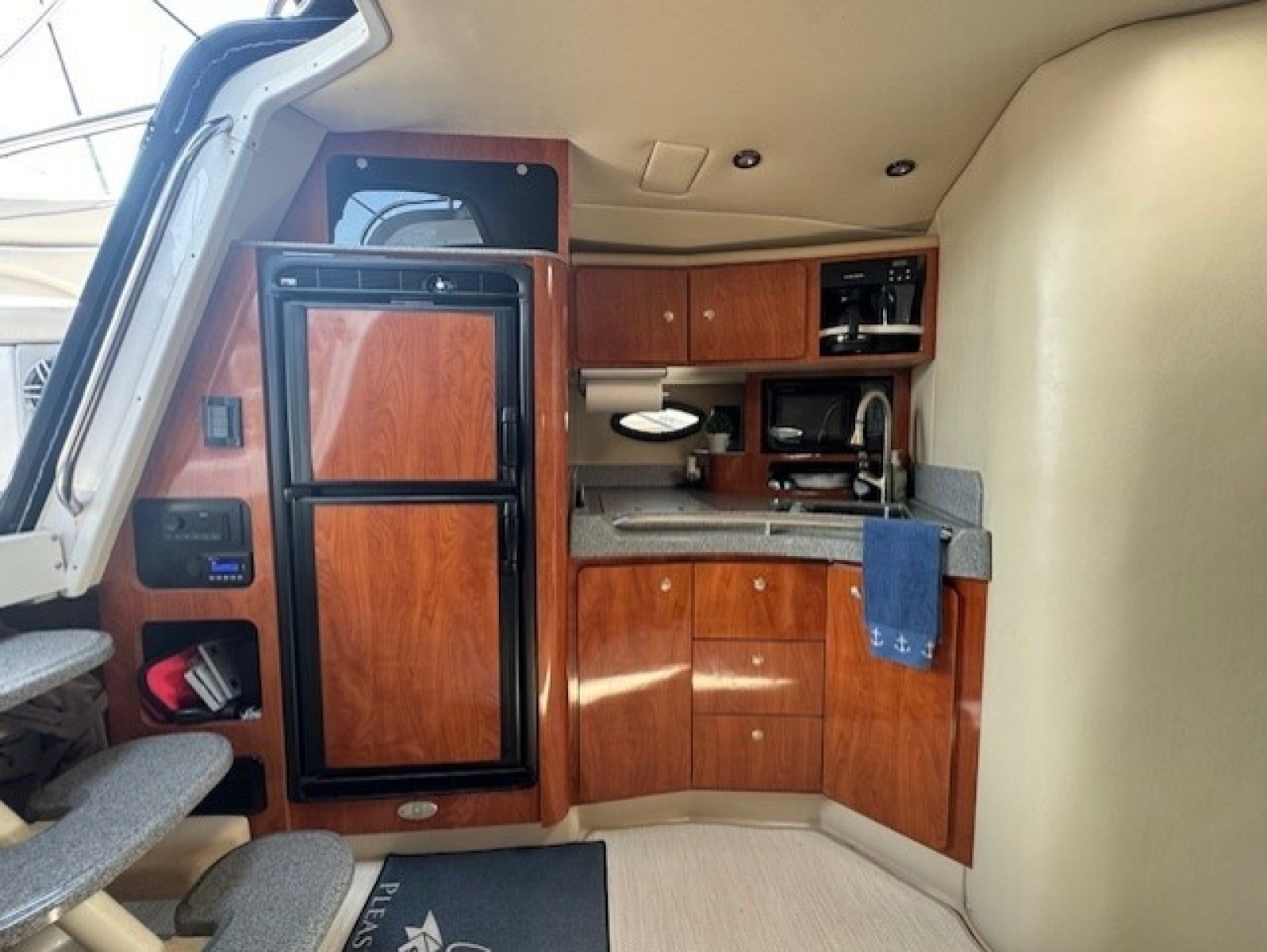 She Said Yes 37ft Larson Yacht For Sale