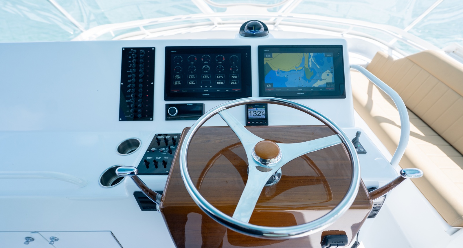 50' 2000 Hatteras 50 Convertible