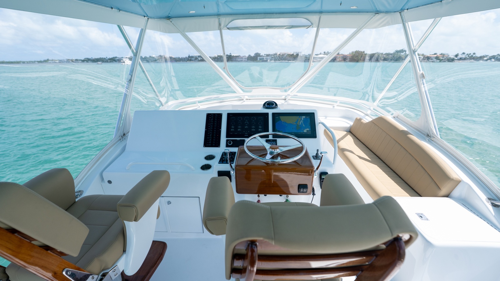 50' 2000 Hatteras 50 Convertible