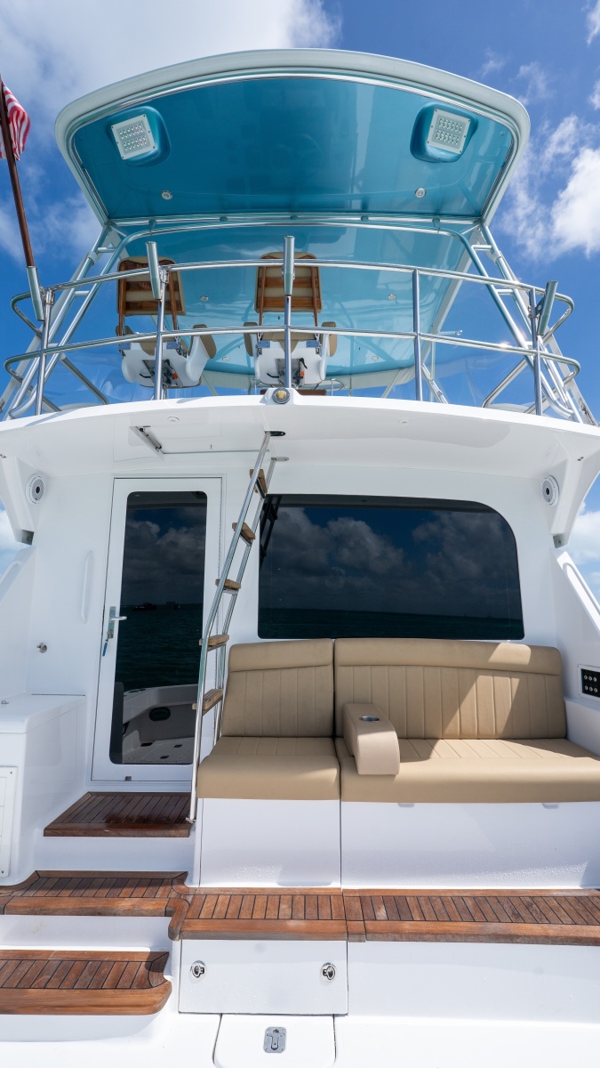 50' 2000 Hatteras 50 Convertible