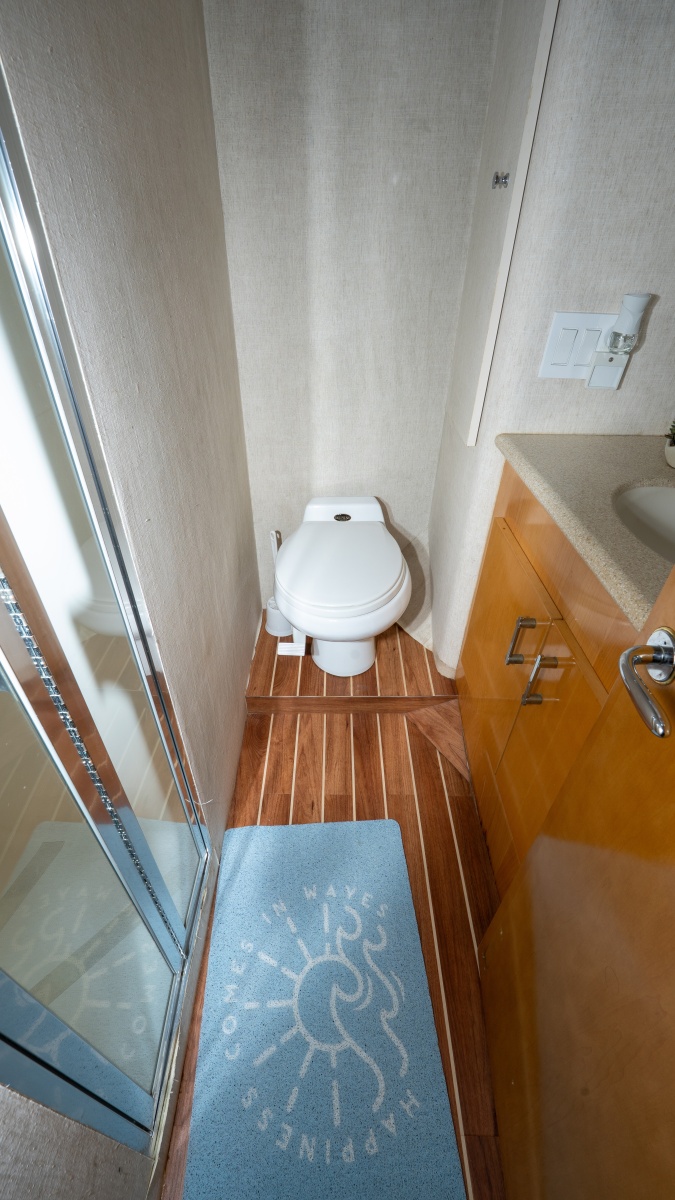 50' 2000 Hatteras 50 Convertible