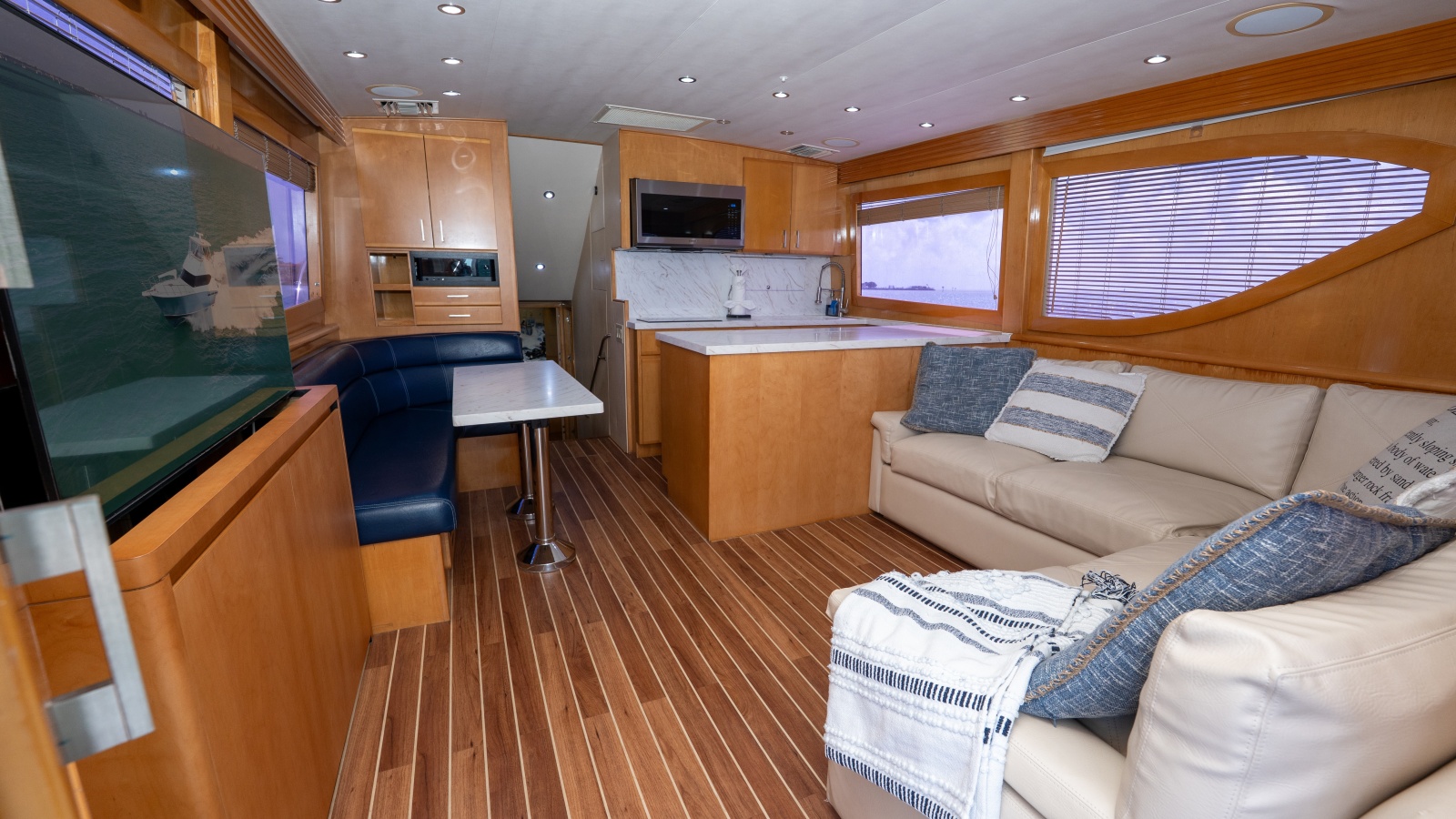 50' 2000 Hatteras 50 Convertible