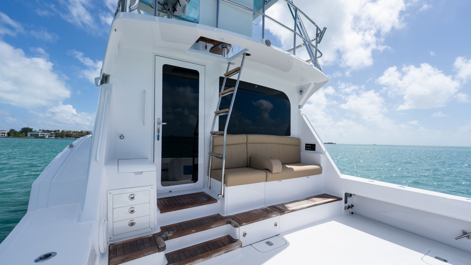 50' 2000 Hatteras 50 Convertible