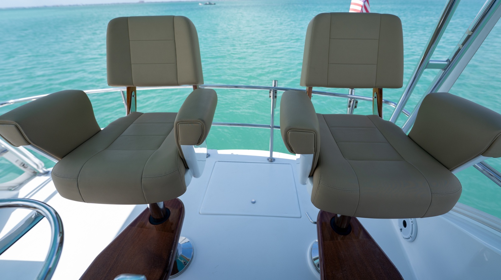 50' 2000 Hatteras 50 Convertible