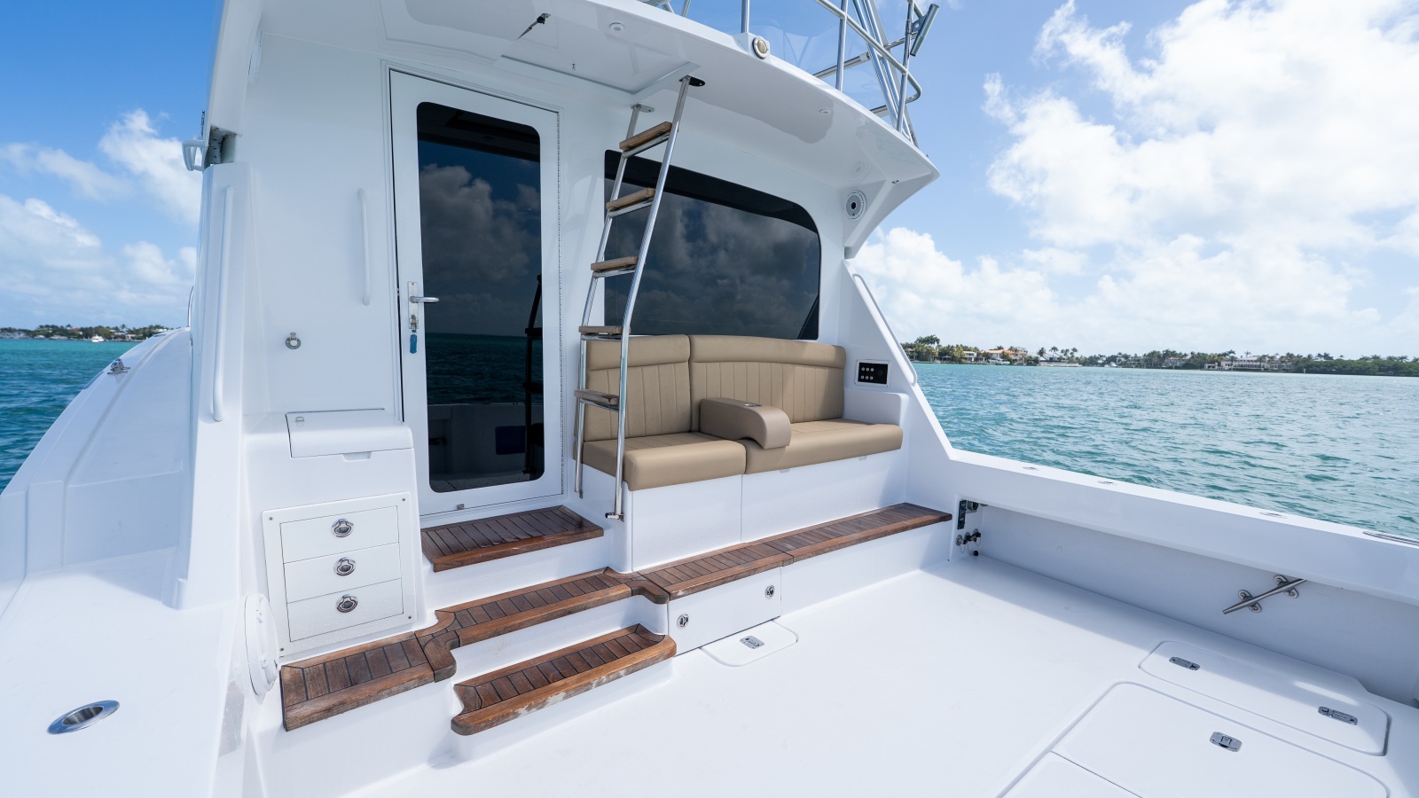 50' 2000 Hatteras 50 Convertible