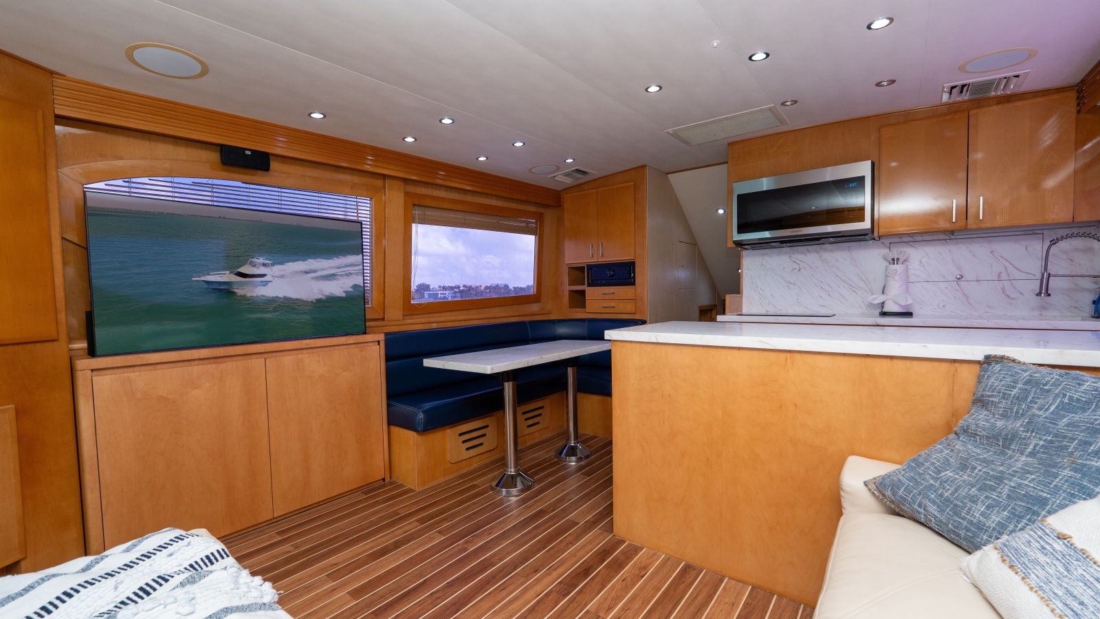 2000 Hatteras 50 Convertible